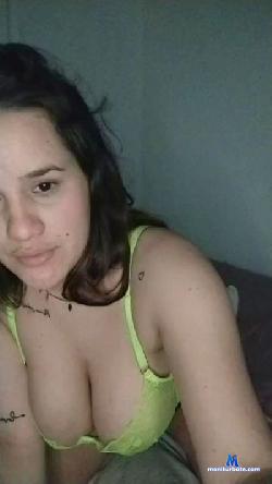 SweetMia501 cam4 live cam performer profile