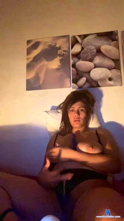 Aisha_31 cam4 straight performer from Republic of Italy tits bigass pussy 