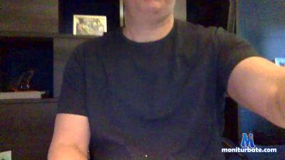 mnmanhunter cam4 gay performer from United States of America  