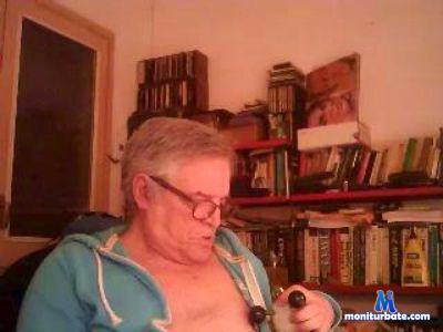 fiorella_live cam4 straight performer from Republic of Colombia  