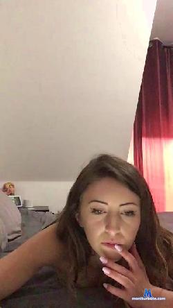 Emmaqueen75 cam4 live cam performer profile