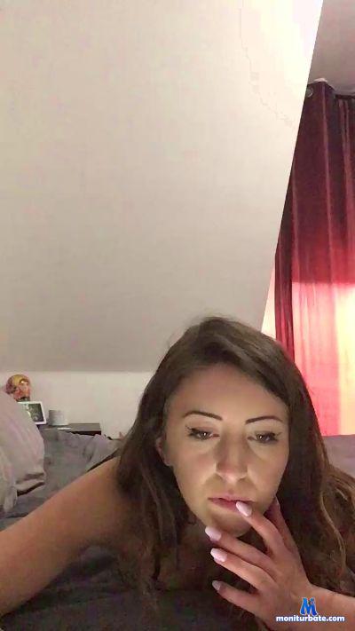 Emmaqueen75 cam4 bisexual performer from French Republic ass pussy cute striptease masturbation schoolgirl amateur 