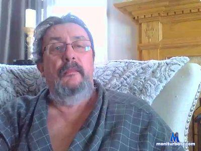 oldiron389 cam4 straight performer from United States of America  