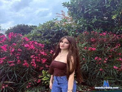 VenettaMelott cam4 straight performer from French Republic  