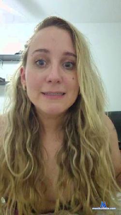 MahLoira cam4 live cam performer profile