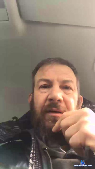 Marcus37_ cam4 gay performer from Republic of Italy  