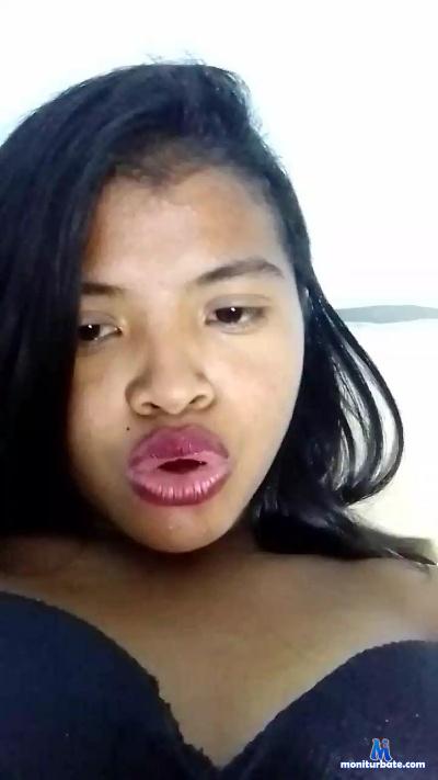 Larieuse cam4 bicurious performer from Republic of Madagascar  