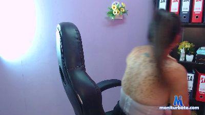 Katniss_ cam4 bicurious performer from Republic of Colombia  