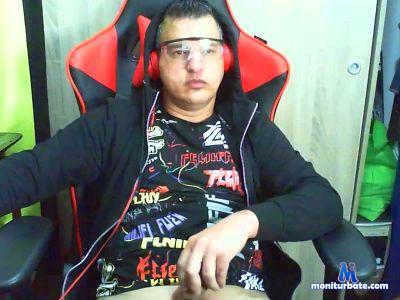 DjCUBA cam4 straight performer from Portuguese Republic  