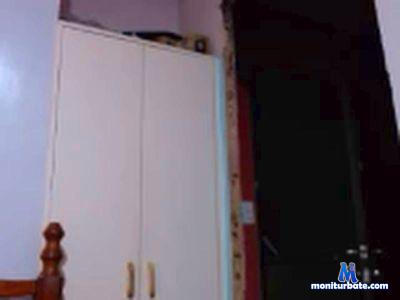 1PlentyCumTs cam4 gay performer from Republic of the Philippines 100 reach rollthedice 