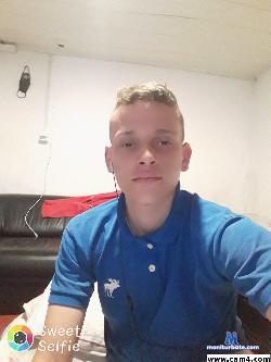 leonardo944 cam4 live cam performer profile