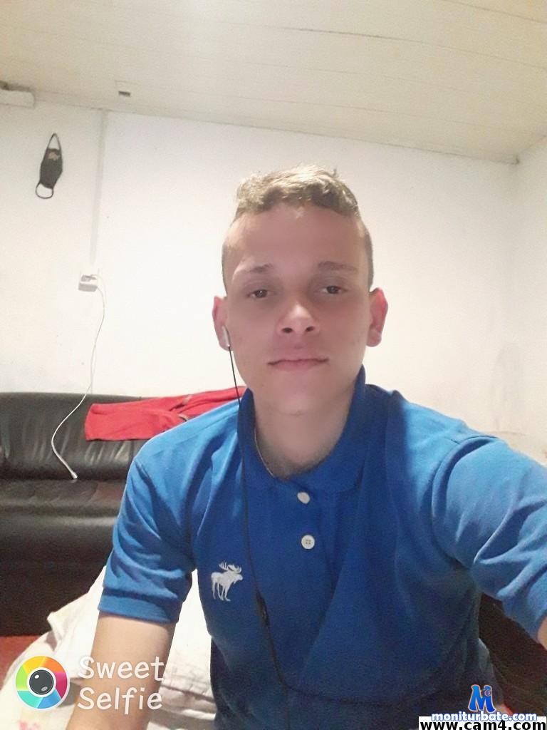 leonardo944 cam4 unknown performer from Federative Republic of Brazil voltamos 