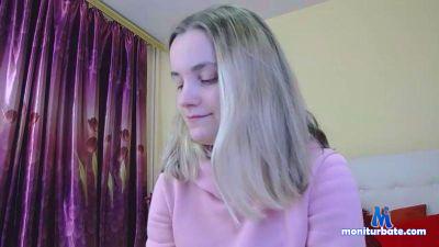 Dannie_Kiss cam4 straight performer from United States of America newmodel lovense blonde cumshow 