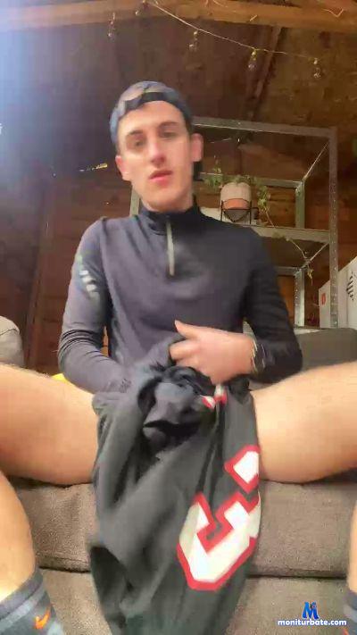 badboyy18 cam4 bisexual performer from United Kingdom of Great Britain & Northern Ireland  