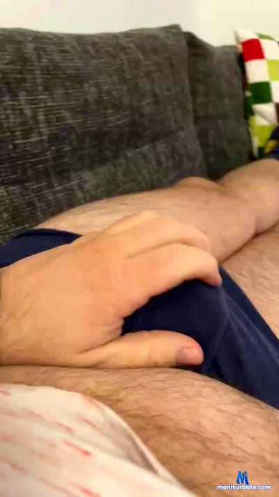 Thomas29UK cam4 gay performer from United Kingdom of Great Britain & Northern Ireland  