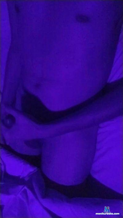 buho1313 cam4 straight performer from Republic of Chile  