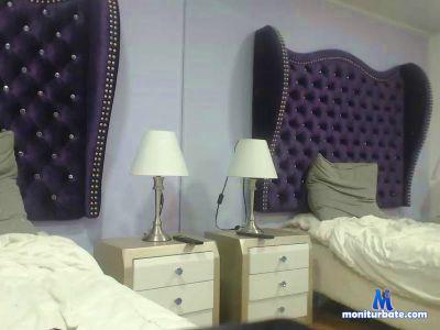 horny_trainer cam4 bicurious performer from United States of America  