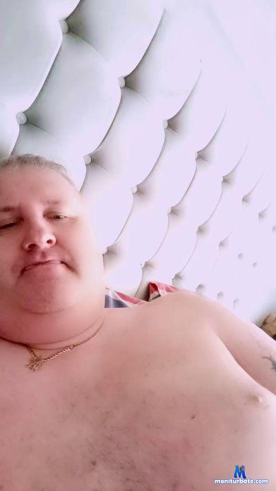 Ramboyboy cam4 straight performer from United Kingdom of Great Britain & Northern Ireland amateur 