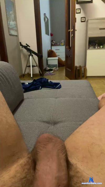Loris0606 cam4 straight performer from Republic of Italy  