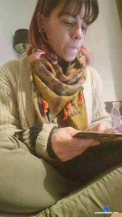 Karlhy821 cam4 bisexual performer from French Republic feet cute striptease amateur 