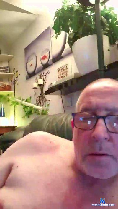 kickstart01 cam4 straight performer from United Kingdom of Great Britain & Northern Ireland  