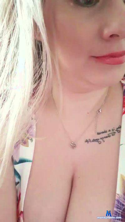 Bladeqaz cam4 bisexual performer from Canada  