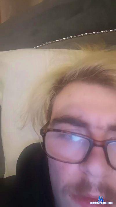 Ronanbear cam4 straight performer from United Kingdom of Great Britain & Northern Ireland  