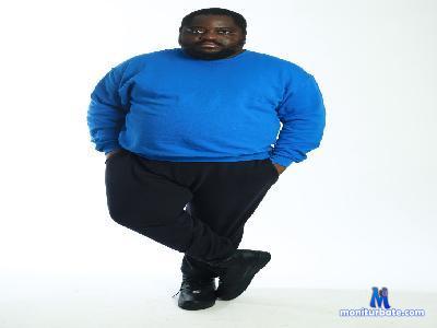 MichaelMulenga cam4 straight performer from United Kingdom of Great Britain & Northern Ireland  