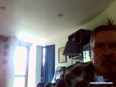 oliehar cam4 gay performer from Kingdom of Belgium  