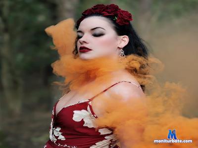 MissLilyMariaxo cam4 straight performer from United Kingdom of Great Britain & Northern Ireland bigass bdsm C2C striptease femdom spanking feet 