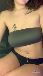 giux031 cam4 livecam show performer room profile