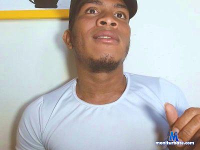 bigblackdick_23 cam4 bisexual performer from United States of America bigblackdick_23 LiveTouch spinthewheel 