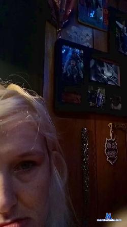 Petite_milf_ cam4 live cam performer profile