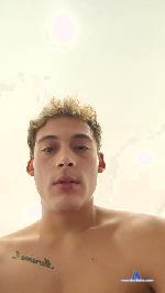 Fabriziox69 cam4 livecam show performer room profile