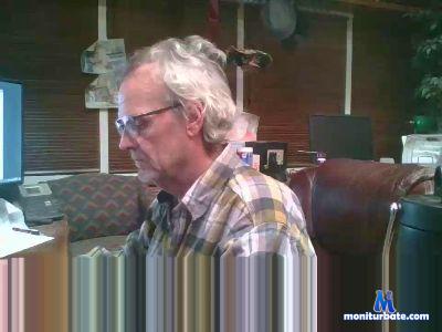 mufasakitty2 cam4 straight performer from United States of America  