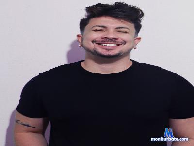 vinniboybh30hot cam4 bisexual performer from Federative Republic of Brazil armpits milk masturbation striptease cum amateur 