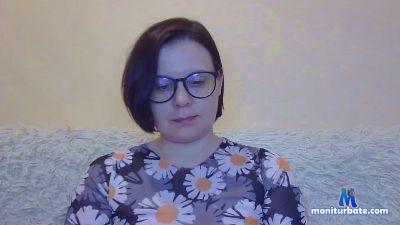 Beverly_Fee cam4 straight performer from Russian Federation masturbation bigass C2C striptease pussy ass spanking 