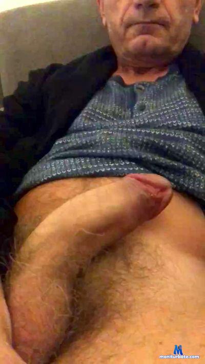 alvin696969 cam4 straight performer from Republic of Italy  
