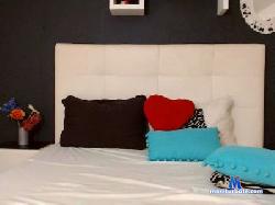 Nowkie_nise cam4 live cam performer profile