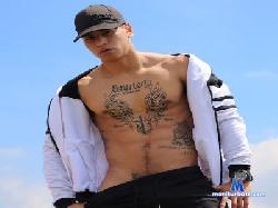 heteroscurioso5 cam4 live cam performer profile