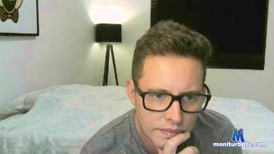 felipelipe20 cam4 gay performer from Federative Republic of Brazil  