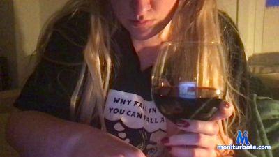 Sarahvermeulen cam4 straight performer from Kingdom of the Netherlands new dutch bigboobs curves bigass spinthewheel 