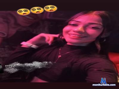 CarolineSweet7 cam4 bicurious performer from Republic of Colombia spanking schoolgirl squirt masturbation smoke pornstar amateur 