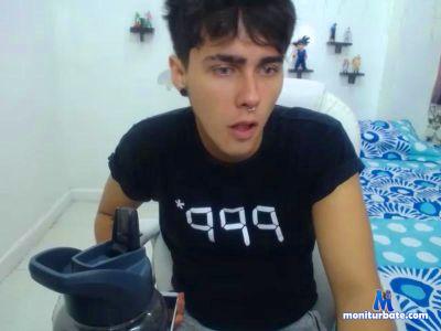 Valery_simons cam4 bisexual performer from United States of America  
