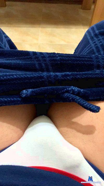 cocksox25 cam4 gay performer from Kingdom of Spain  