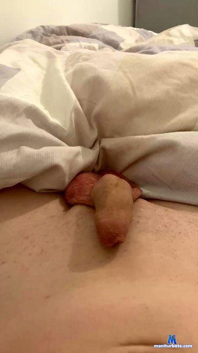 razrblde2 cam4 bicurious performer from Federal Republic of Germany  