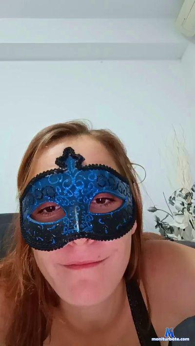 LadyOscar___ cam4 bisexual performer from Republic of Italy  