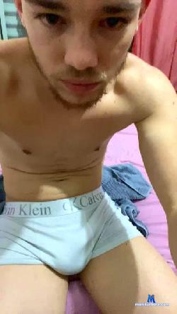 Uendel02 cam4 live cam performer profile