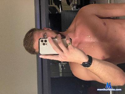 Barbarohot_xxx cam4 straight performer from Federative Republic of Brazil  