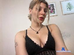 DarelleDewell cam4 live cam performer profile